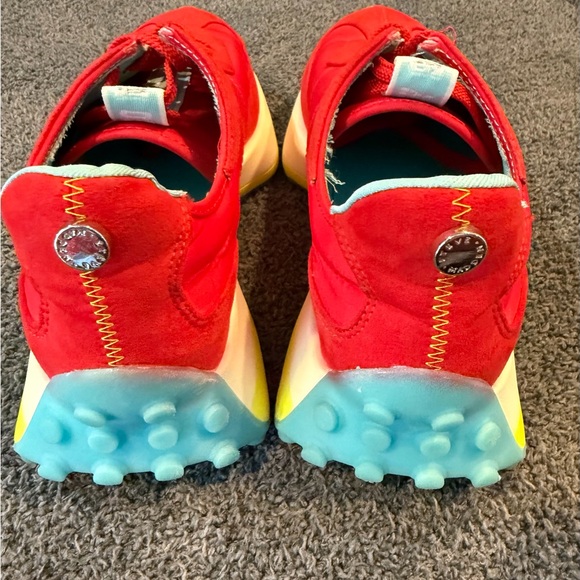 Steve Madden Women's Chasen Platform Red Sneakers - Picture 5 of 10